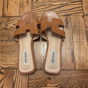 Steve Madden Hayden Flat Sandal